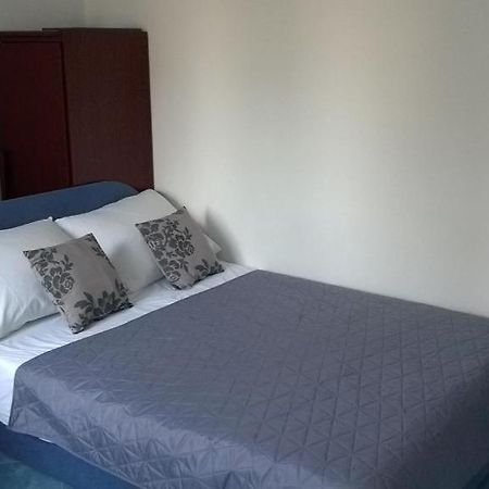 Apartments Dijan Sukošan Esterno foto